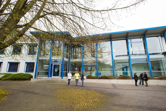 Fernstudium-Gebäude-des-Studienzentrums-Kassel