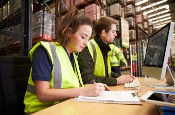 Grundlagen der Logistik von Prof. Muchna et al. Buchveröffentlichung Grundlagen der Logistik