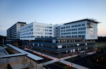 Klinikum Mettheim - Universitätsklinikum der Stadt Köln Außenaufnahme des Klinikums Mettheim - Universitätsklinikum der Stadt Köln