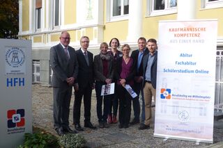 Kooperationspartner der Hamburger Fernhochschule und des Berufskollegs am Wilhelmsplatz Herford.