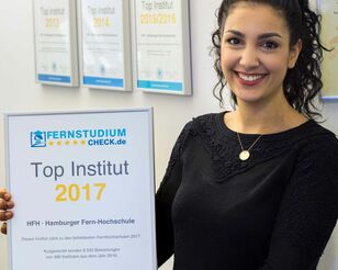 Urkunde "Top Institut 2017" von Fernstudiumcheck