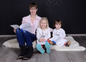HFH-Botschafterin Anna See HFH-Botschafterin Anna See mit ihren Kindern