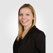 Portrait Bettina Mandel