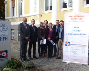 Kooperationspartner der Hamburger Fernhochschule und des Berufskollegs am Wilhelmsplatz Herford.