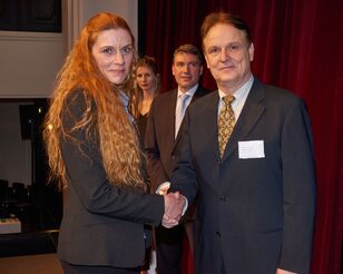 HFH-Absolventin Anika Koch 