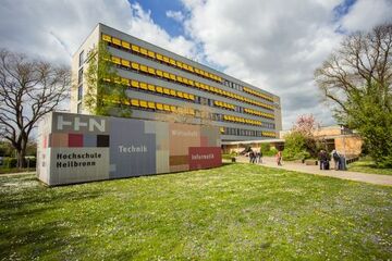 HFH-Studienzentrum Heilbronn Fernstudium-Gebäude-des-Studienzentrums-und-HILL
