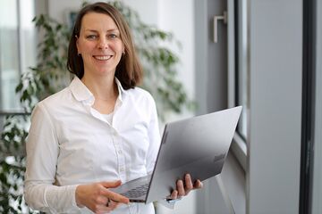 Portrait Prof. Dr. Sandra Waeldin