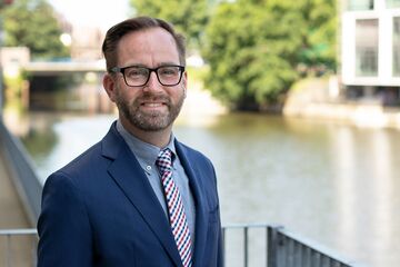 Portrait Prof. Dr. Lars Jansen